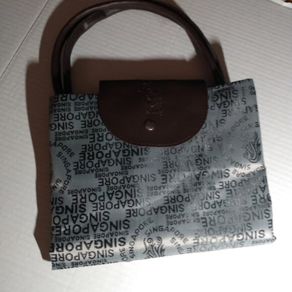 Singapore folding tote gray, black and brown. - Picture 1 of 7